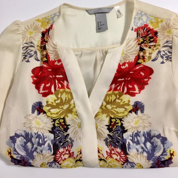 🍒5/$20🍒H&M Cream & Floral Button-up Blouse - Picture 4 of 5